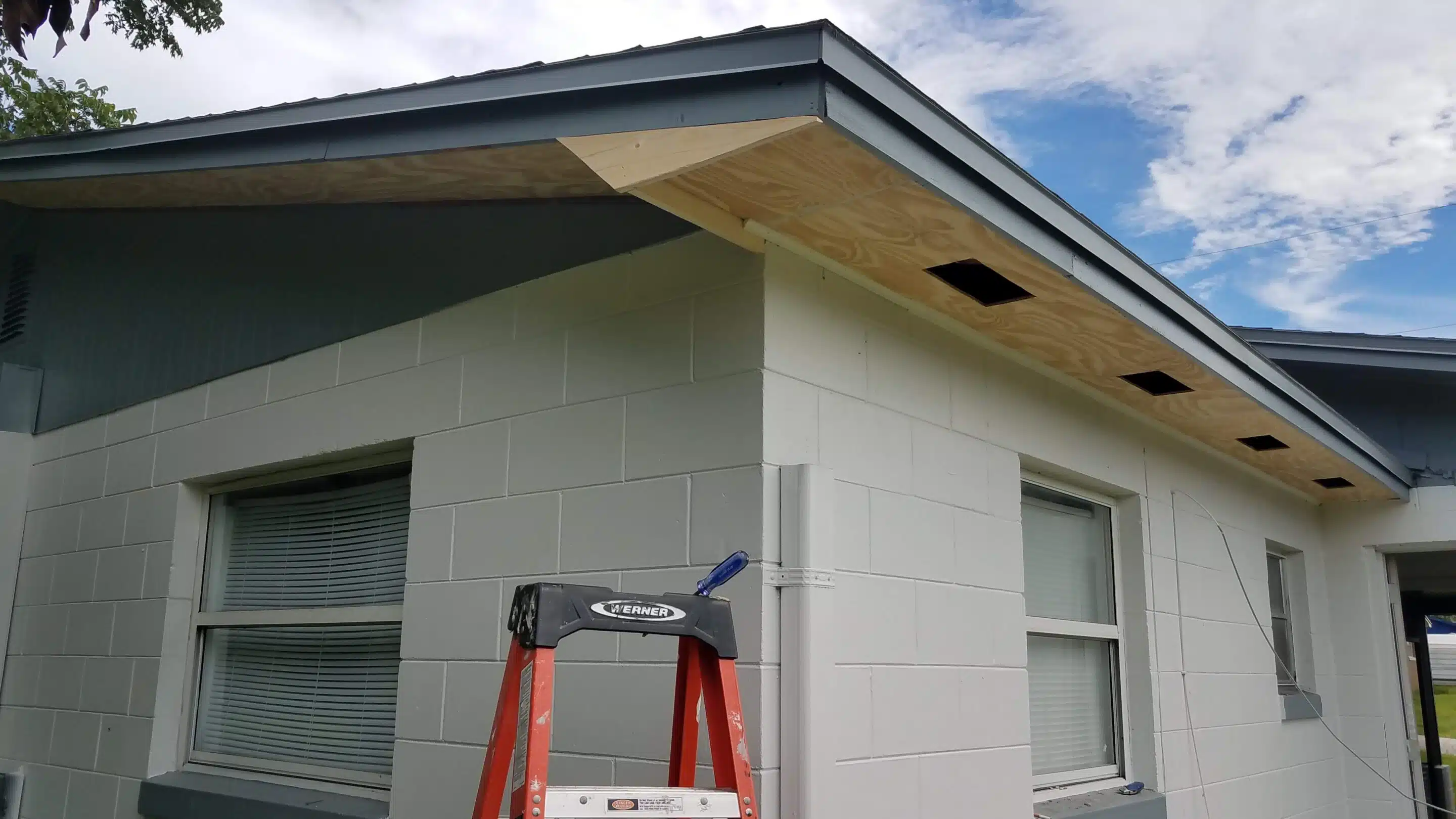 Soffit repair Lakeland, Fl